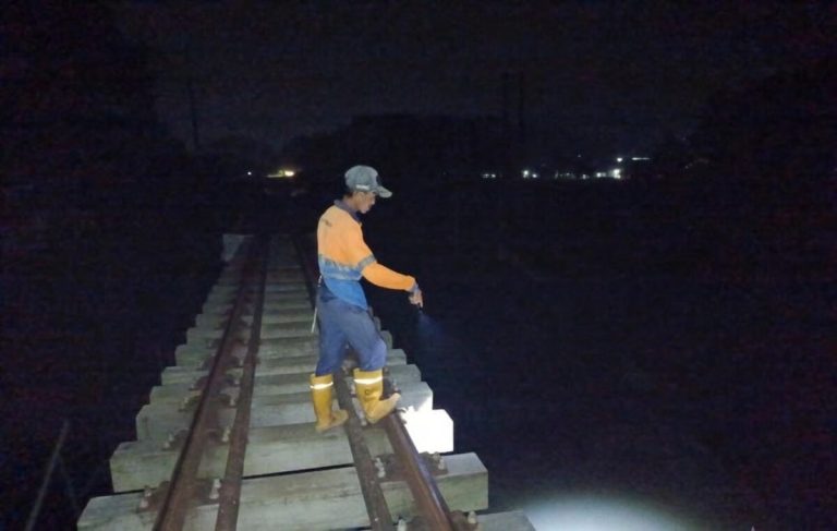 KAI Daop 2 Pastikan Keselamatan Perjalanan Kereta Api Usai Gempa Pangandaran