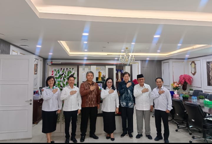 Audiensi ke Kemendikdasmen dan Kemenag, Bupati Taput Laporkan Penanganan Sekolah Bencana dan Undang Menteri Buka Rakernas V MPK