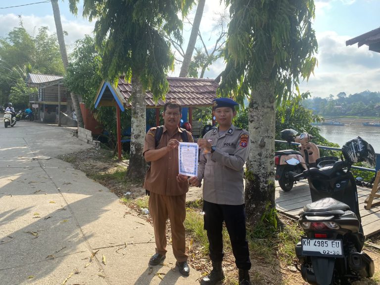 Cegah Karhutla, Satpolairud Polres Barito Utara Gelar Sosialisasi dan Edukasi Masif di Bantaran Sungai Das Barito