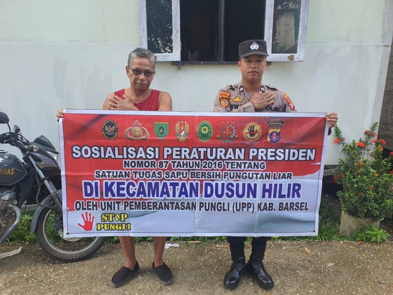 Antisipasi Pungli, Personel Polsek Dusun Hilir Gencarkan Sosialisasi Larangan Pungli Dengan Warga