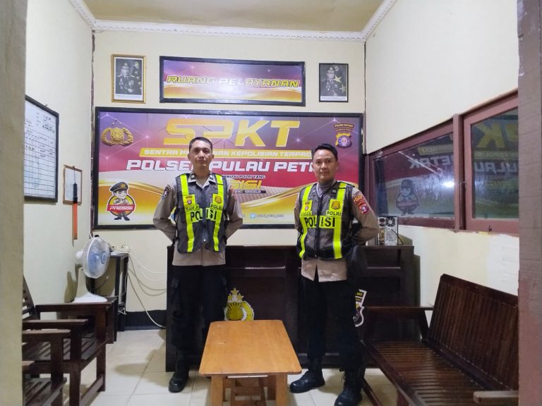 POLSEK PULAU PETAK LAKSANAKAN KEGIATAN SIAGA MAKO PADA MALAM HARI GUNA CIPTAKAN SITUASI AMAN