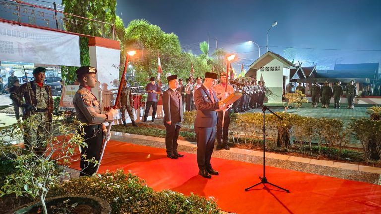 Polres Kapuas Ikuti Renungan Suci, Kenang Jasa Para Pahlawan di TMP Kencana