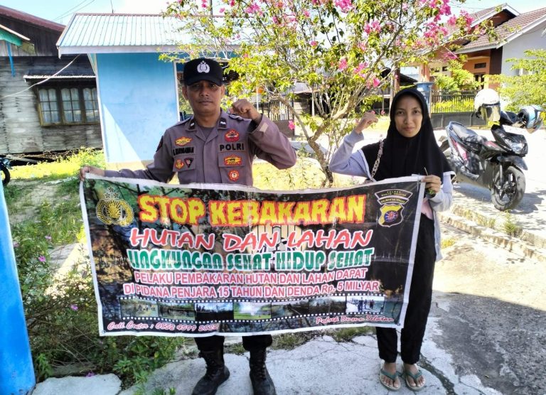 Antisipasi Karhutla, Personel Polsek Dusel Gencar Sampaikan Terkait Larangan Karhutla Dengan Warga