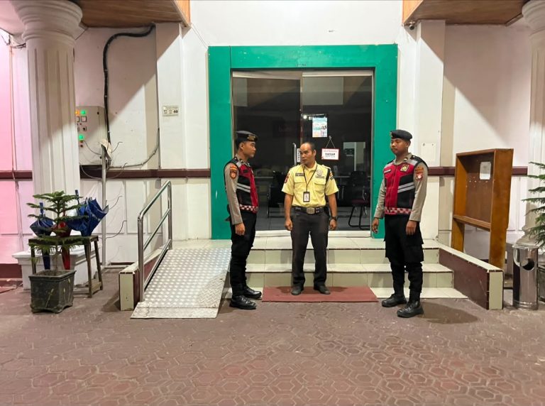 Sat Samapta Polres Sukamara Perkuat Pengawasan Bank Kalteng pada Jam Rawan