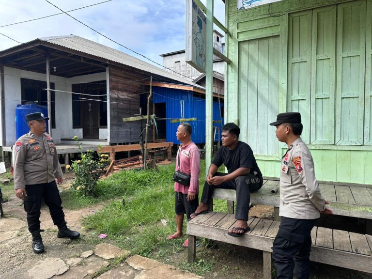 Antisipasi TPPO, Bhabinkamtibmas Polsek Dusun Hilir Turun Langsung Sosialisasikan Dengan Warga Masyarakat