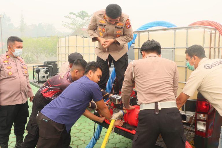 Plh Kapolres Murung Raya Cek Mobil Patroli Karhutla, Pastikan Personel Gerak Cepat Padamkan Api Kebakaran Hutan dan Lahan