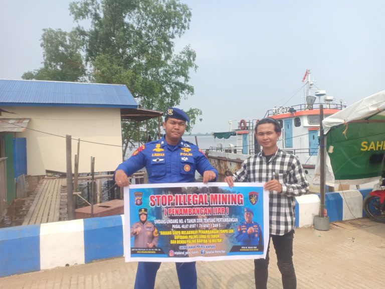 Satpolairud Polres Kapuas Laksanakan Patroli Perairan, Beri Imbauan Stop Penambangan Liar Di DAS Kapuas