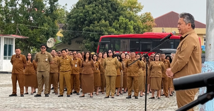 Pimpin Apel Gabungan, Wabup Taput Tekankan Evaluasi Kerja, Inovasi, dan Transparansi Publik