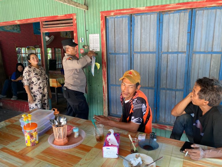 Cegah Karhutla, Personel Polsek Basarang Sosialisasi Maklumat Kapolda Kalteng