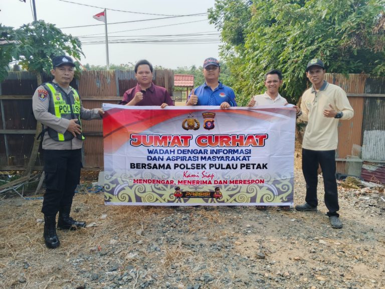 PERSONEL PULAU PETAK LAKSANAKAN KEGIATAN “JUM’AT CURHAT” GUNA MENDENGAR KELUHAN MASYARAKAT SECARA LANGSUNG