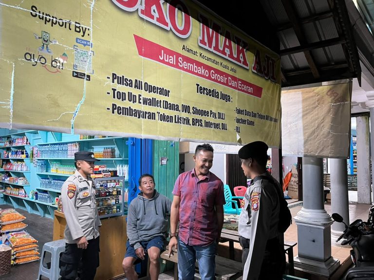 Ciptakan Situasi Malam yang Aman dan Kondusif, Polsek Jelai Gelar KRYD dengan Menyasar Lingkungan dan Aktivitas Warga