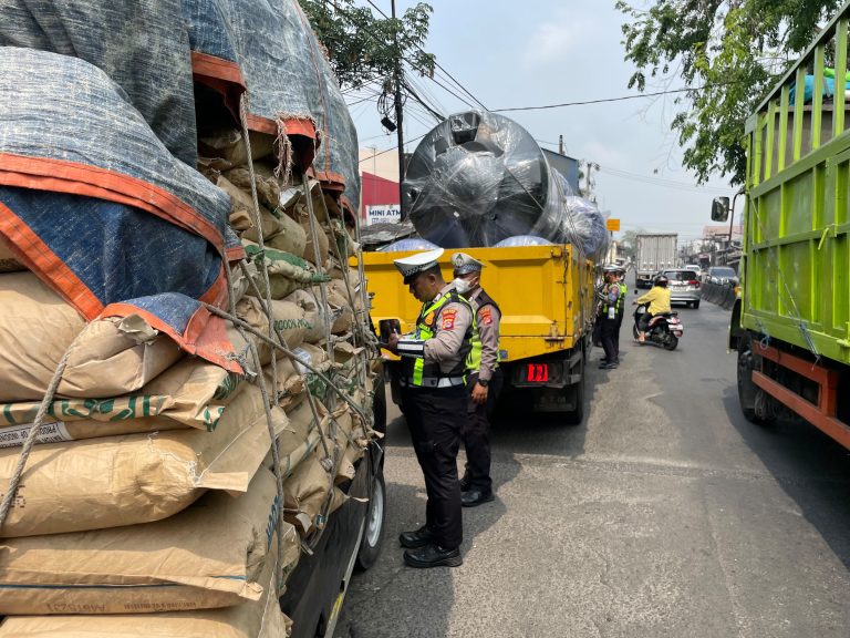 HARI KEDUA OPERASI PATUH MAUNG 2026, POLRES SERANG TINGKATKAN KEDISIPLINAN PENGENDARA