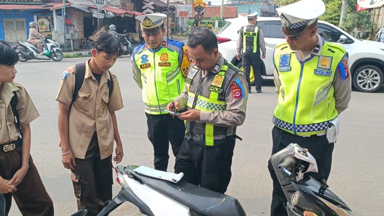 Hari Kelima Operasi Patuh Maung 2026, Satlantas Polres Lebak Tertibkan Pengendara Tak Pakai Helm dan Knalpot Brong