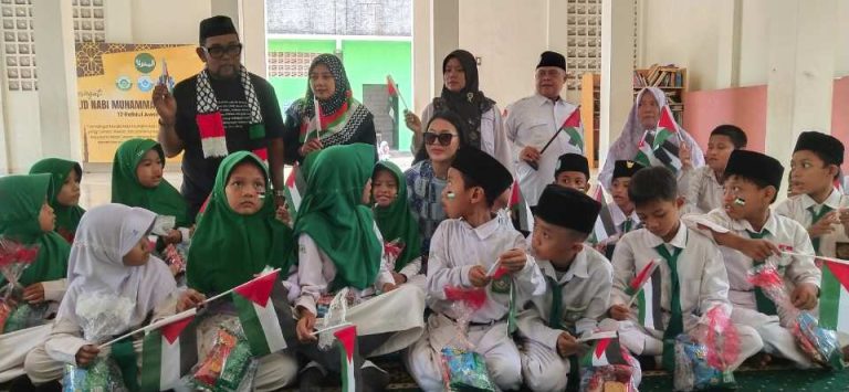 Gelorakan Persaudaraan Indonesia–Palestina, Budayantara Berbagi Lewat Sekolah