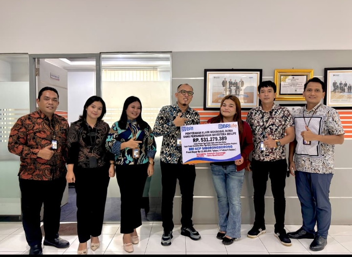 BRI Kanca Tarutung dan BRI KCP Siborongborong Serahkan Klaim Meninggal Dunia BRILife Rp 531,2 Juta kepada Ahli Waris Syamsudin Ompusunggu