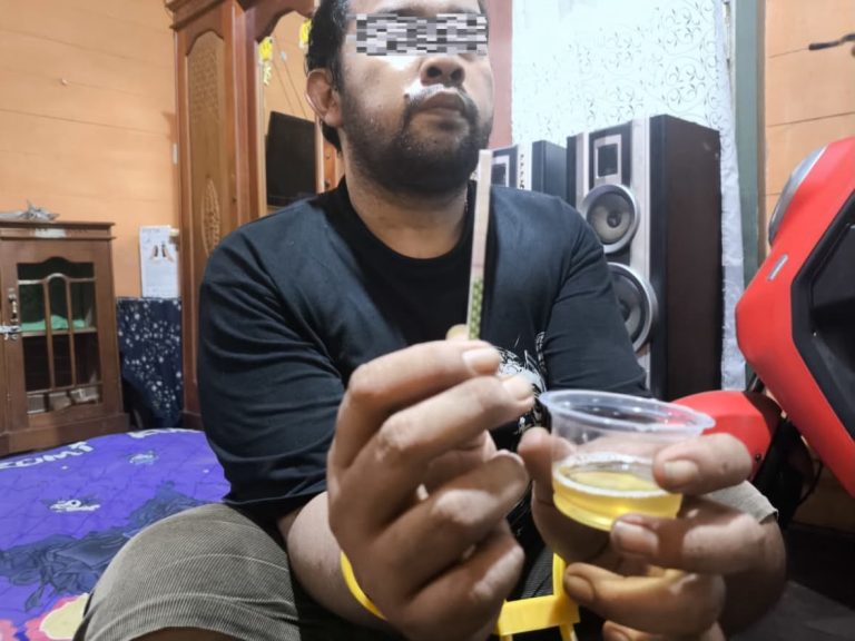 Polres Barito Utara Gencarkan OperasiGrebek Sarang Narkoba, Sabu 10,3 Gram danSejumlah Barang Bukti Diamankan