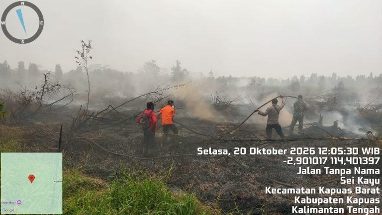 Poslap Terpadu Karhutla Kapuas Barat Bergerak Cepat Padamkan Api di Desa Sei Kayu