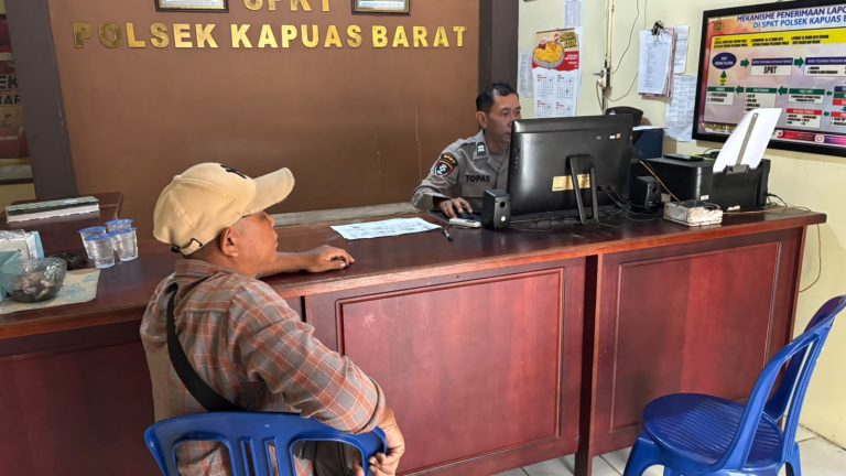 Permudah Urusan Warga, Polsek Kapuas Barat Layani Pengurusan Izin Keramaian dan Surat Kehilangan