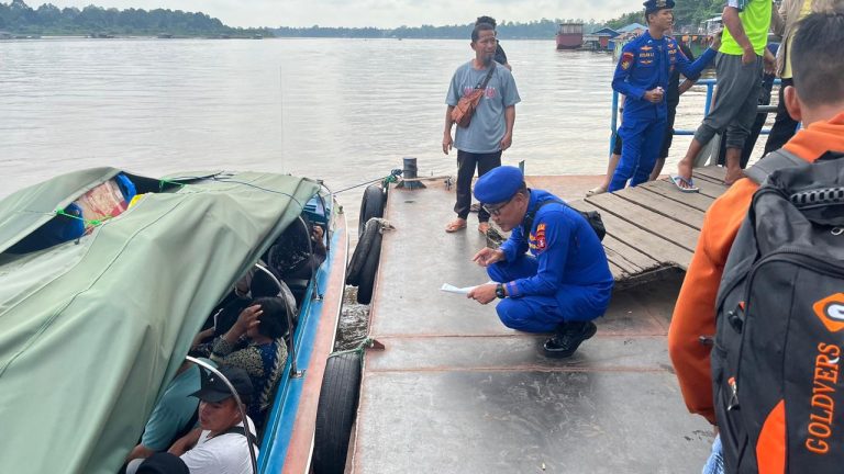 Patroli Perairan, Satpolairud Polres Barsel Imbau Penumpang Speed Boat Utamakan Keselamatan