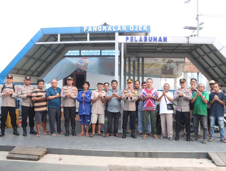 Ciptakan Sitkamtibmas yang Kondusif, Polres Barito Utara Gelar Giat “Kumpul Bersama Masyarakat” di Pangkalan Ojek