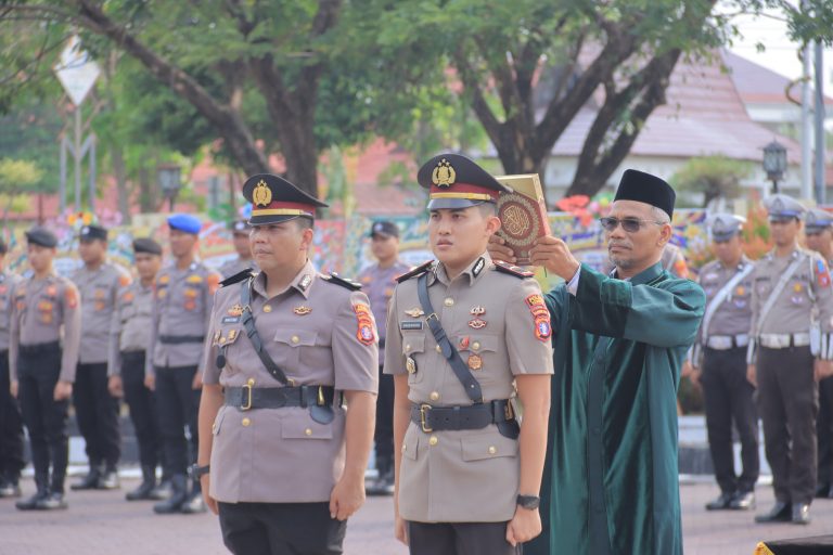 ESTAFET KEPEMIMPINAN BERGULIR, KAPOLRES SERUYAN PIMPIN SERTIJAB KAPOLSEK SERUYAN TENGAH